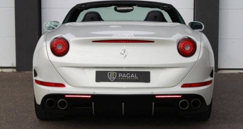 Ferrari California 560 CAB | CARNET ENTRETIEN COMPLET 2014 - photo n°4 Ferrari California 560 CAB | CARNET ENTRETIEN COMPLET  occasion à Sainte-Croix-en-Plaine - photo n°4